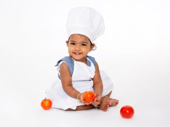 10 Adorable Poses for Your Newborn Baby’s First Photoshoot